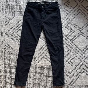 American Eagle Outfitters Women's Black Skinny Jeans Size 2 Short